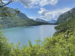 Il Lago di Molveno visto dalle trincee