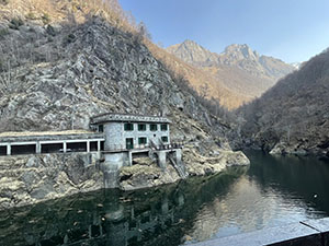 La casa dei custodi della diga
