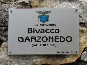 La targa del bivacco