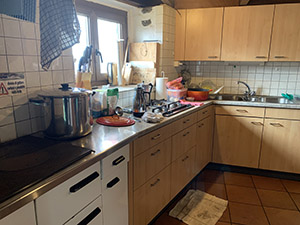 Interno della capanna - cucina
