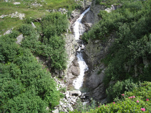 La cascata tra i Rifugi Prandini e Gheza