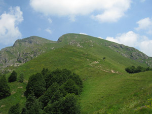 Veduta dello Zucco del Corvo dal Passo del Gandasso