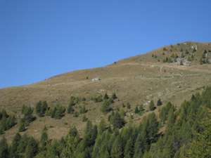 Panorama: il rifugio  al centro della foto