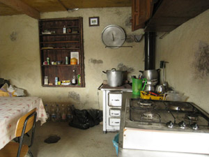 Interno del bivacco