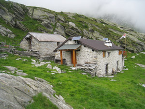 Veduta della parte retrostante del rifugio