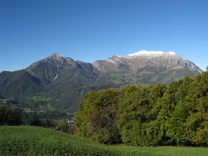 ... si gode un bel panorama sulle Grigne