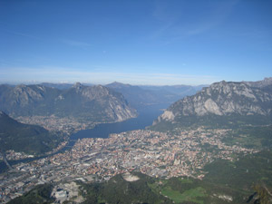 Panorama su Lecco e il lago