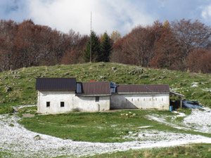 Il vecchio edificio della Malga Croce
