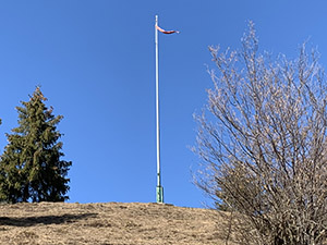 Bandiera sulla cima del Monte di Sovere (m. 1281)