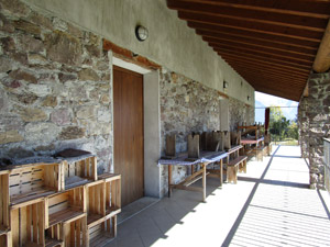 La grande balconata al piano superiore