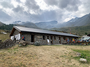 Uno degli edifici che formano il Rifugio delle Marmotte