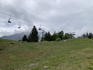 Proseguiamo in vista della seggiovia