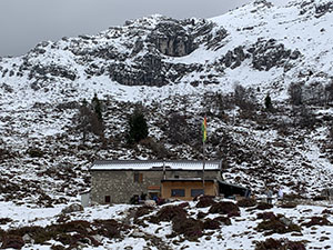 Arriviamo al rifugio