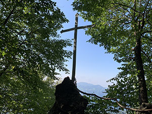 La croce in memoria del Partigiano Callisto Sguazzi "Peter"