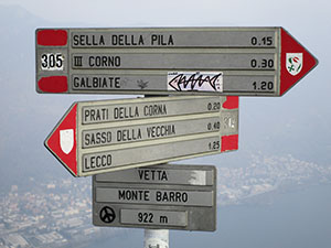 Segnavia in vetta al Monte Barro