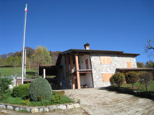 Il rifugio e la bandiera