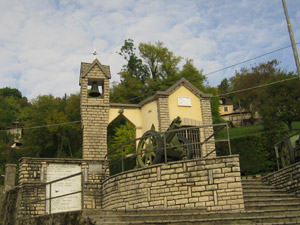 Vertova: Monumento agli Alpini