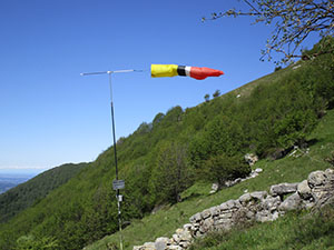 Ottavo it. - Manica a vento. Zona lancio parapendio