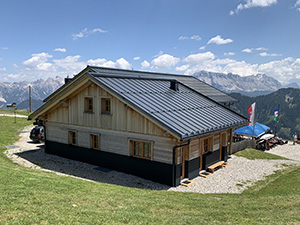 Il retro del rifugio