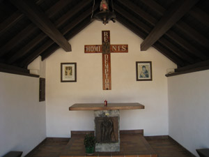 Interno della chiesetta