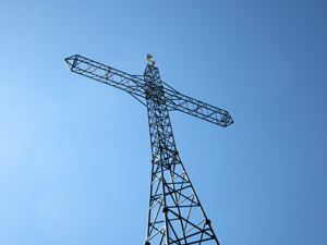 La grande croce in cima al Monte Ubione
