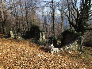 Rudere al Passo della Regina