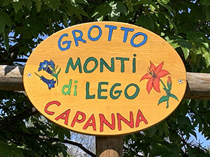 Insegna della Capanna Monti di Lego