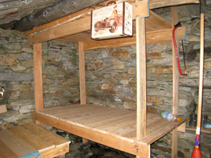 Interno del bivacco