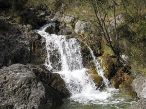 Cascata sul sentiero da Erve