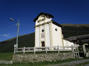 Parte iniziale in comune ai due itinerari: la chiesa della Tresenda