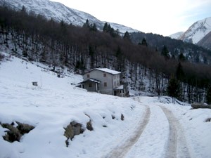 Il Rifugio Mottafoiada durante il periodo invernale