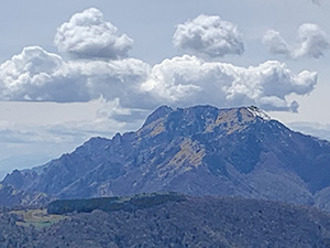 Il Torrione (m. 1805) e la Cima di Fojorina (m. 1810)