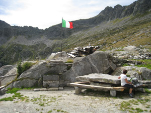 Spiazzo davanti al bivacco