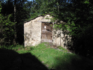 Altra stalla nel bosco