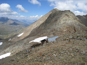 Il bivacco e la Cima di Vallumbrina