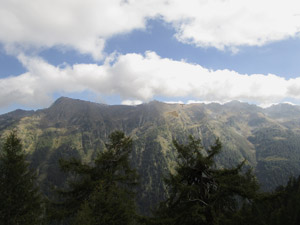 Le cime di fronte al bivacco