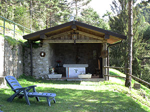 La chiesetta vicino al rifugio