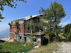 Ex albergo Pequeno (ruderi)