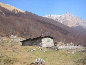 Il rifugio e dintorni