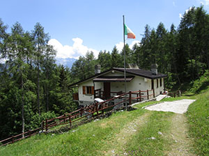 Arrivo al Rifugio Baita Plaurent