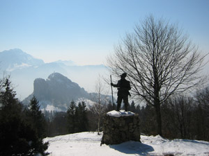 La statua dellˈAlpino