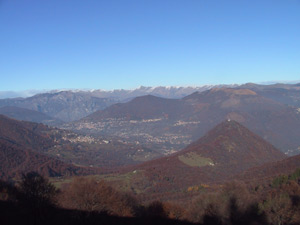 Panorama dal rifugio verso la Valtellina