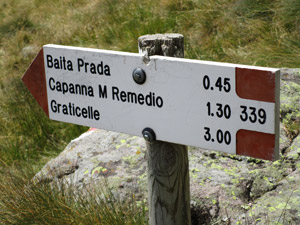 Finalmente un segnavia che indica la nostra meta