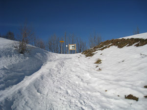La Bocchetta di Lemna con la neve dˈinverno