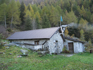 Il Bivacco Malga Sambuco