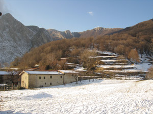 Il grande prato innevato