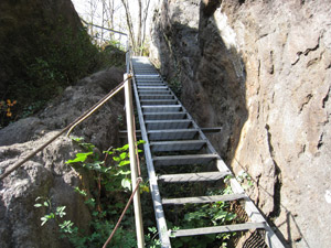 Scala di ferro lungo il sentiero panoramico