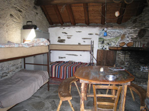 Interno del bivacco