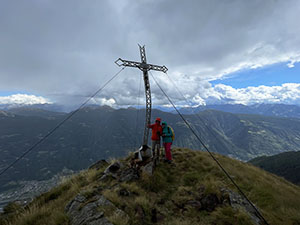 Sulla cima del Monte della Croce con la pioggia