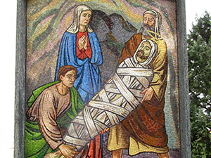 Uno dei sette mosaici raffiguranti scene della vita di Gesù